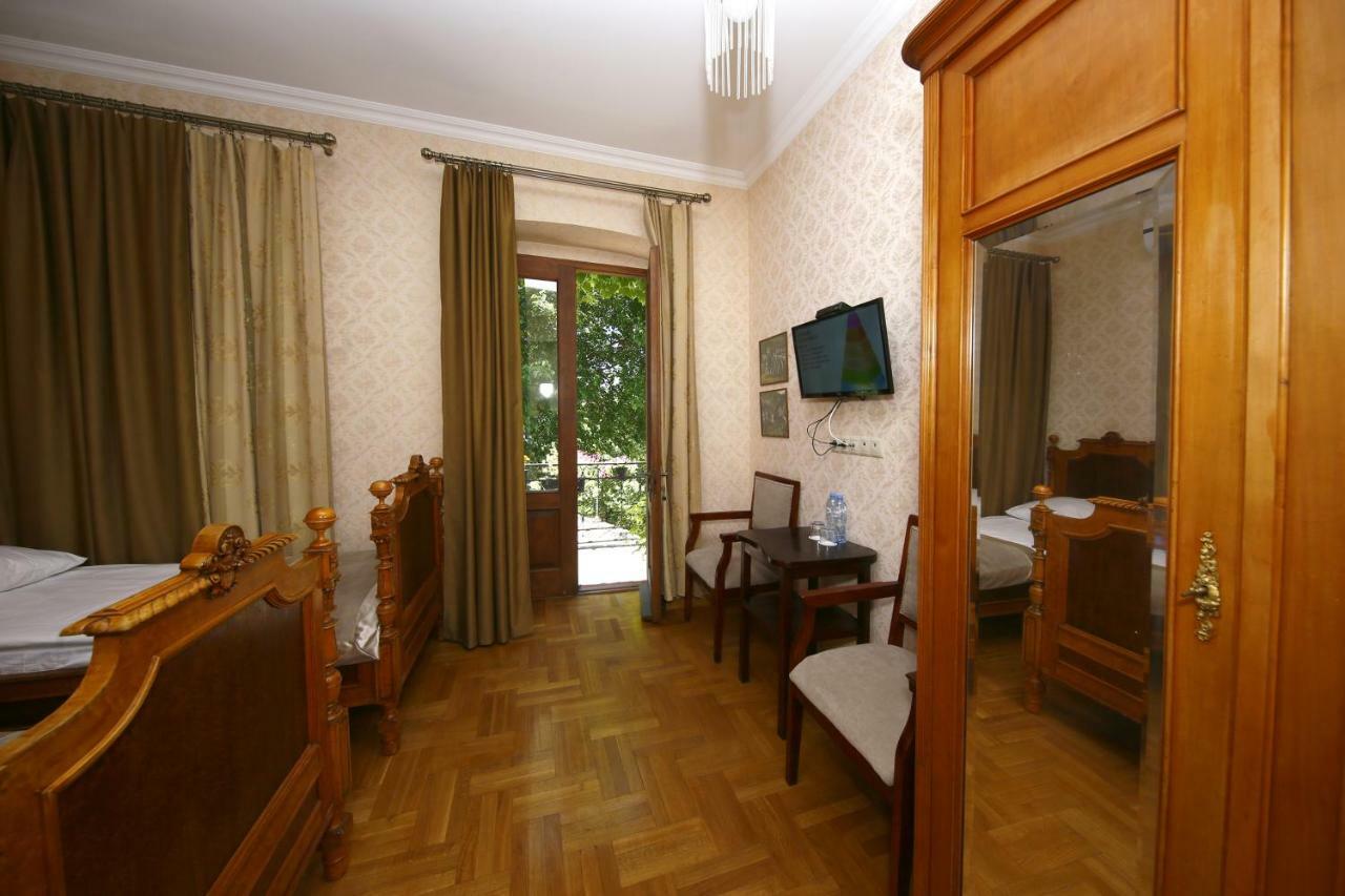 Bloom Boutique Hotel Тбилиси Экстерьер фото