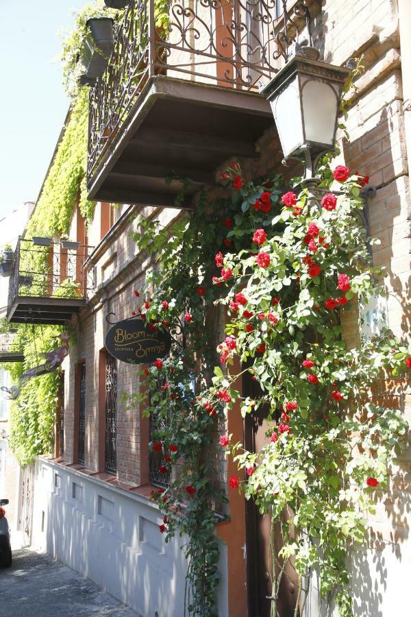 Bloom Boutique Hotel Тбилиси Экстерьер фото